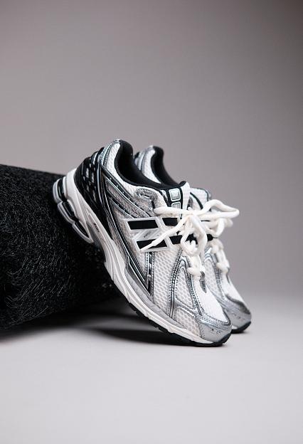 New Balance M1906RER Silver Metallic/Black